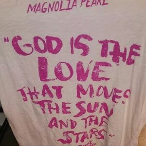 Magnolia pearl tshirt